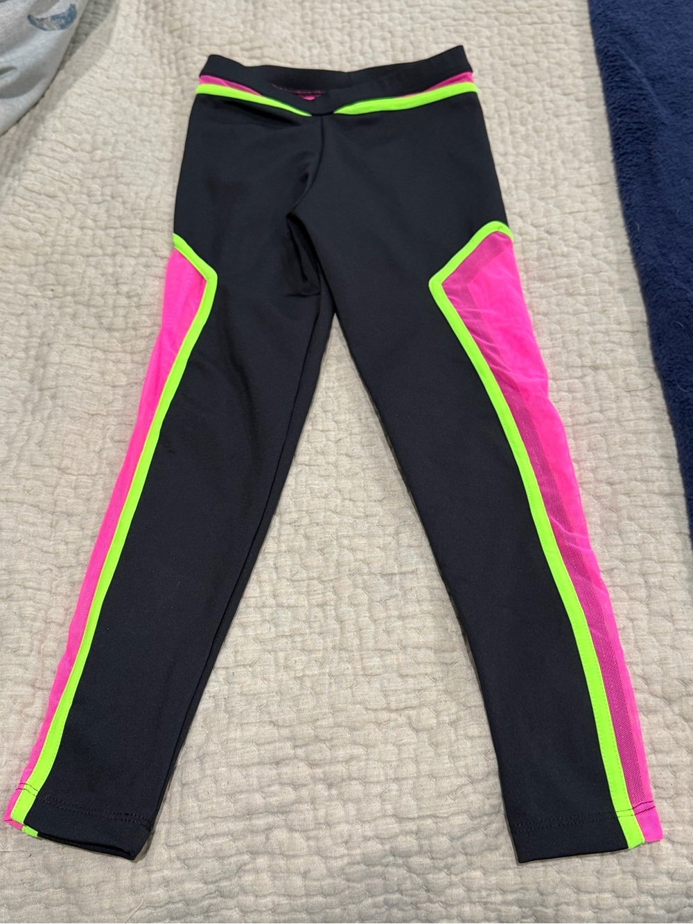 LA Designs Neon Pink Green Dance Leggings Child M Never Worn